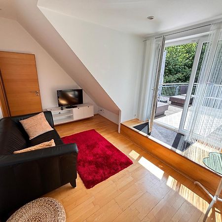 Messe, Uniklinikum, Grugapark - Charmante Wohnung Mit Dachterrasse In Guter Lage エッセン エクステリア 写真