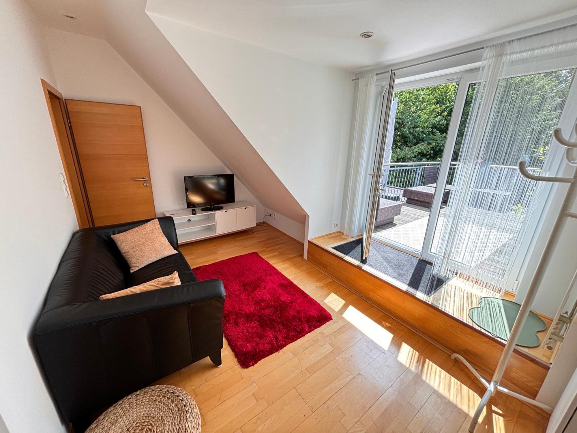 Messe, Uniklinikum, Grugapark - Charmante Wohnung Mit Dachterrasse In Guter Lage エッセン エクステリア 写真